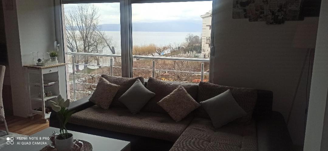 Apartment Ana V-Peshtani أوهغيد المظهر الخارجي الصورة